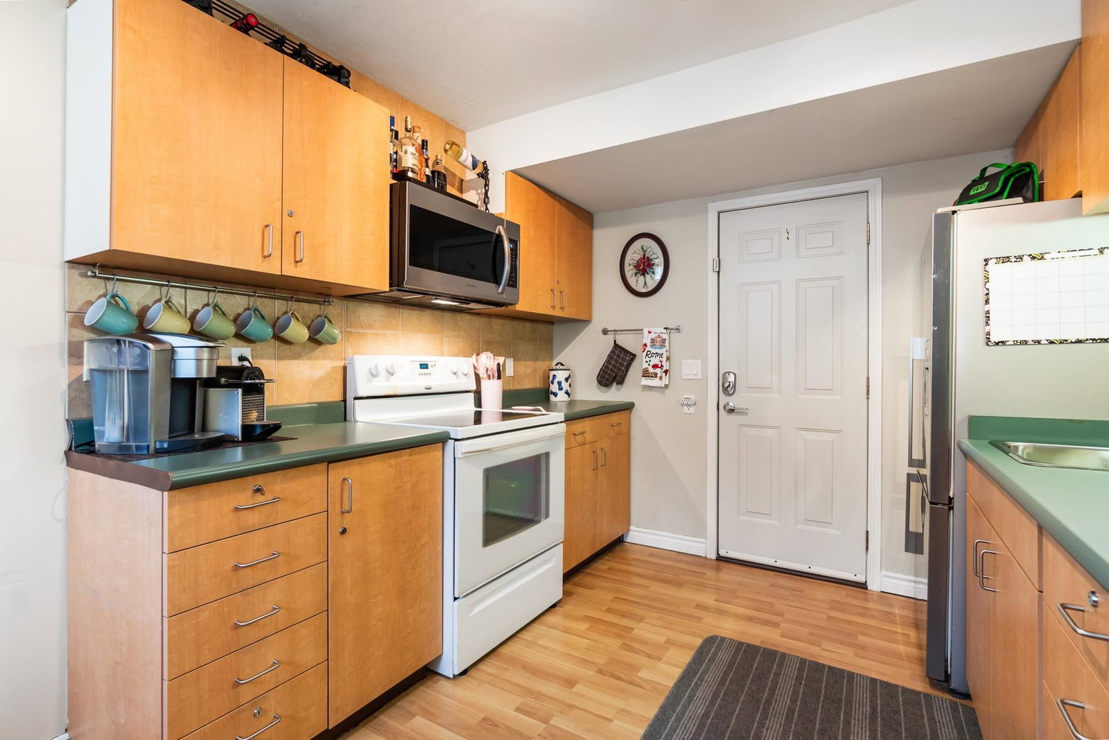 Listing Image 13