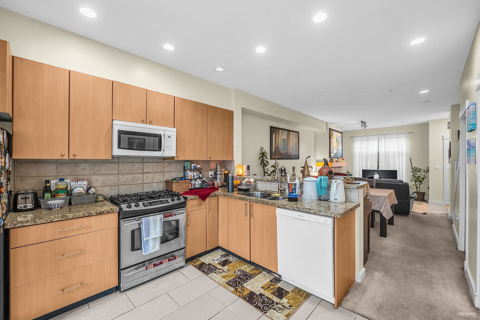 Listing Image 12