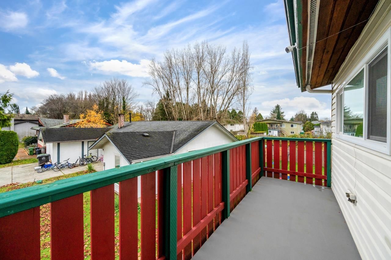 Listing Image 16