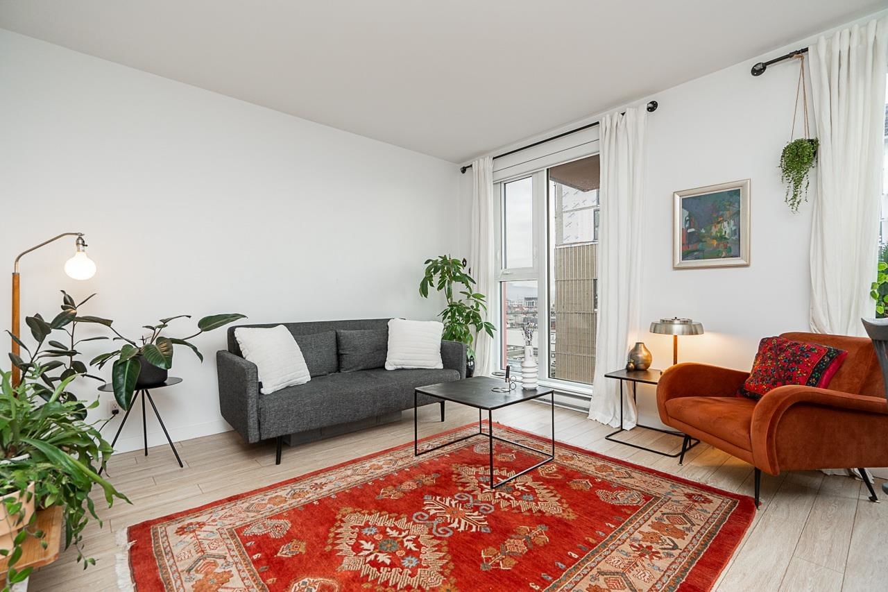 Listing Image 11