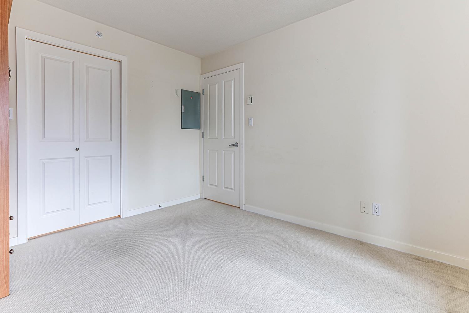 Listing Image 26