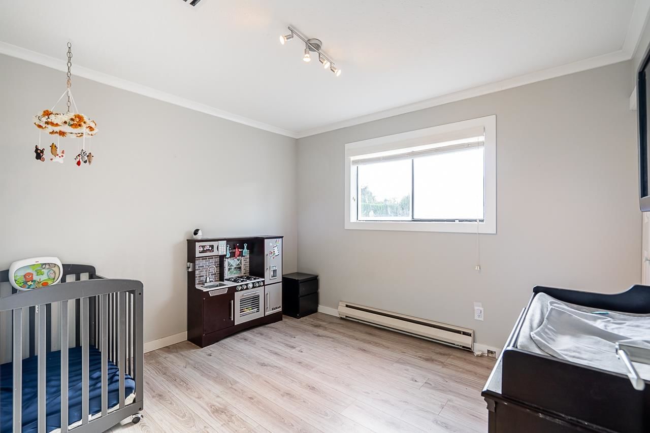 Listing Image 17
