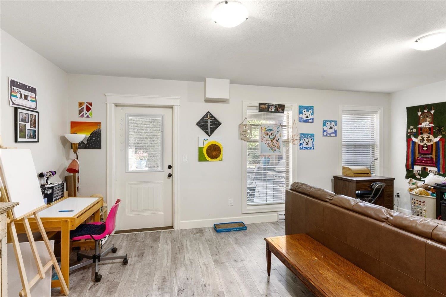 Listing Image 26