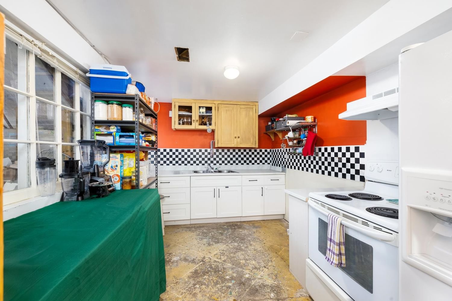 Listing Image 19