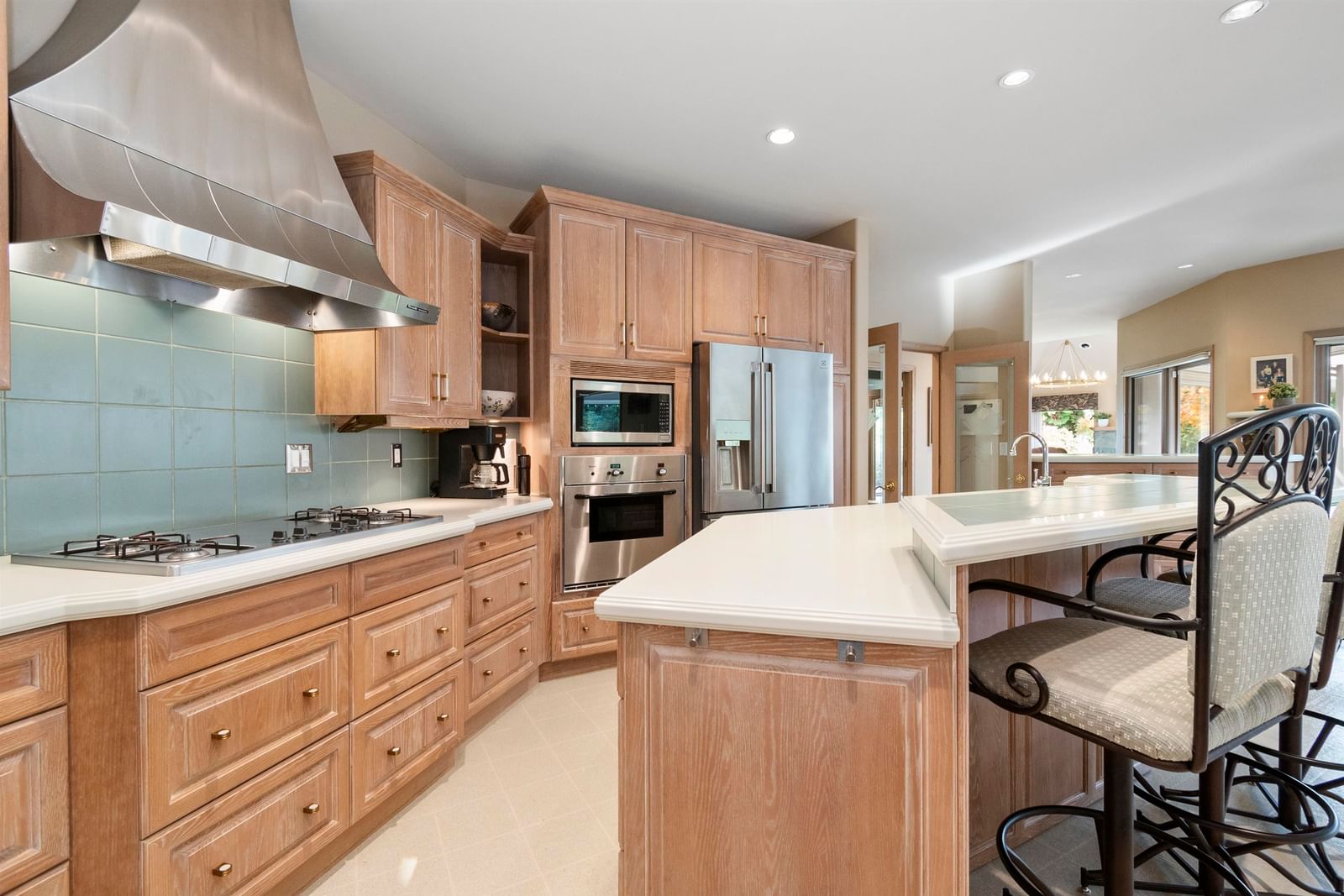 Listing Image 12