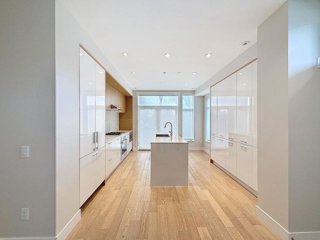 7488 Granville Street
