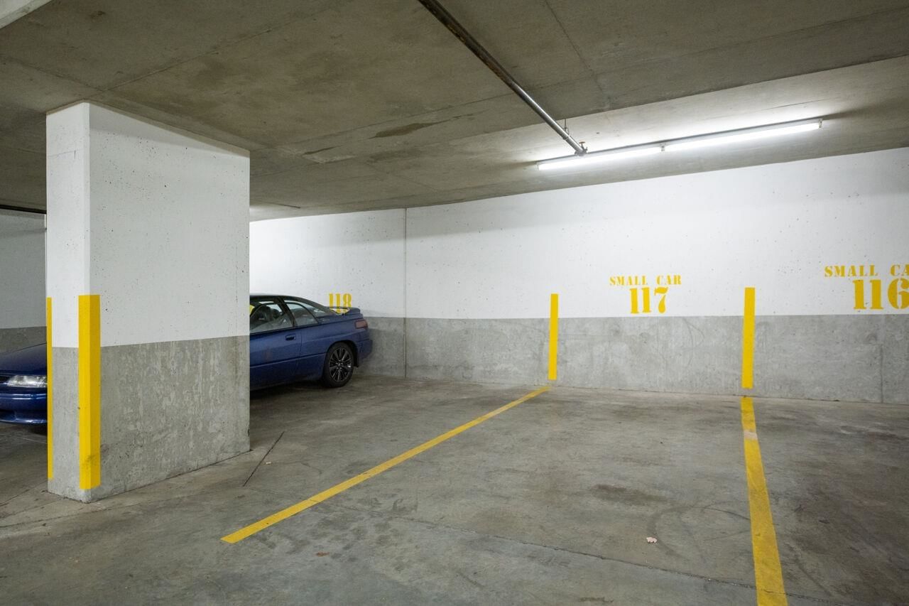 Listing Image 20