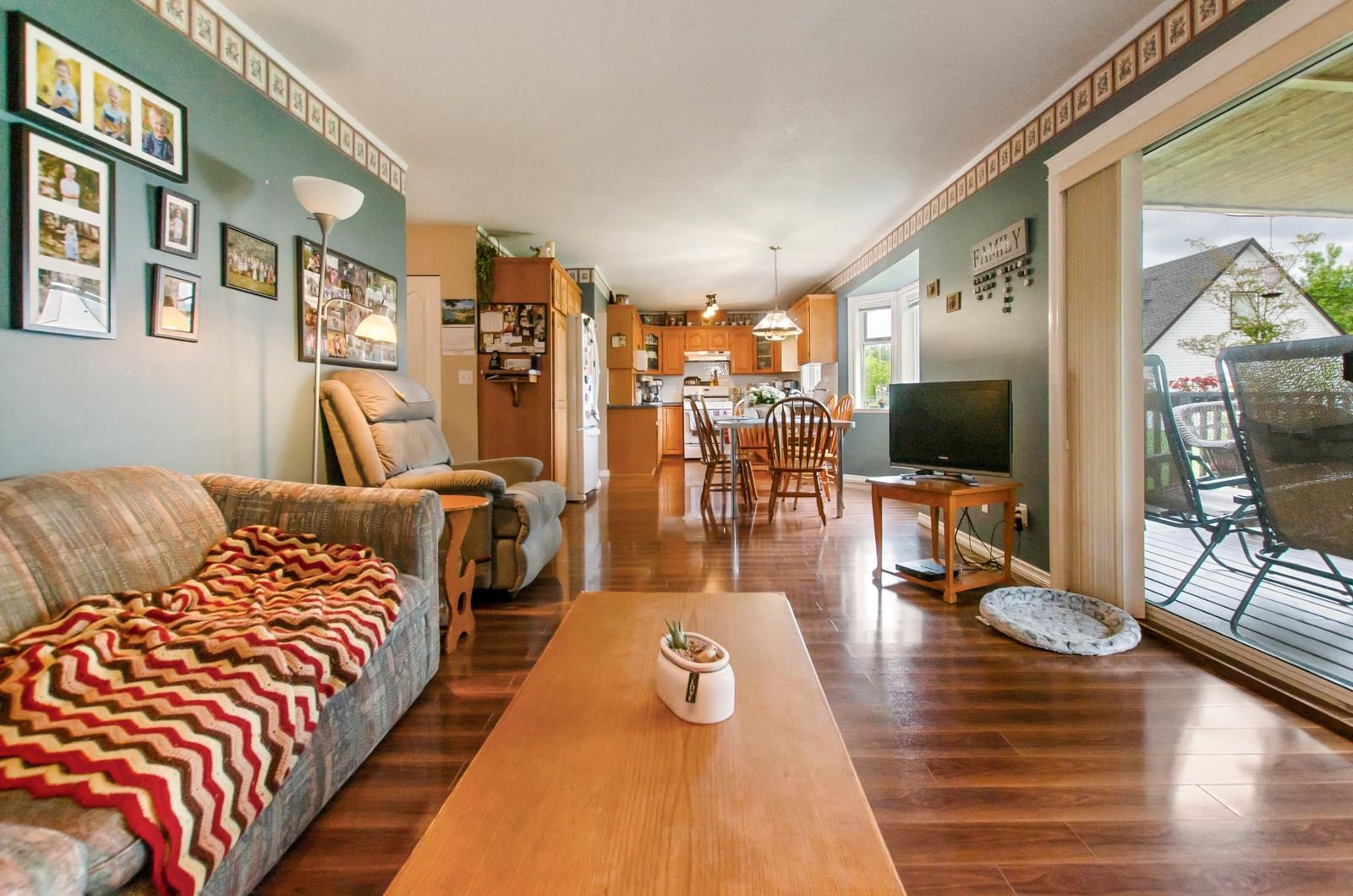 Listing Image 19
