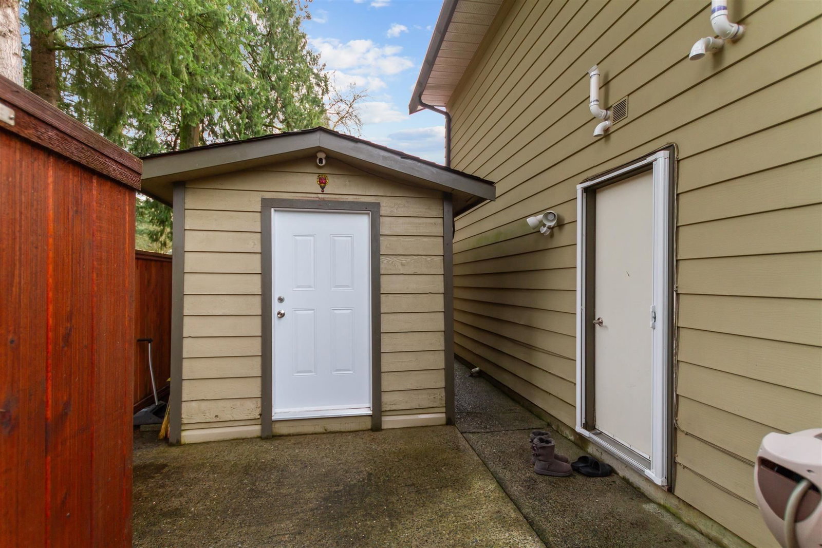 Listing Image 34