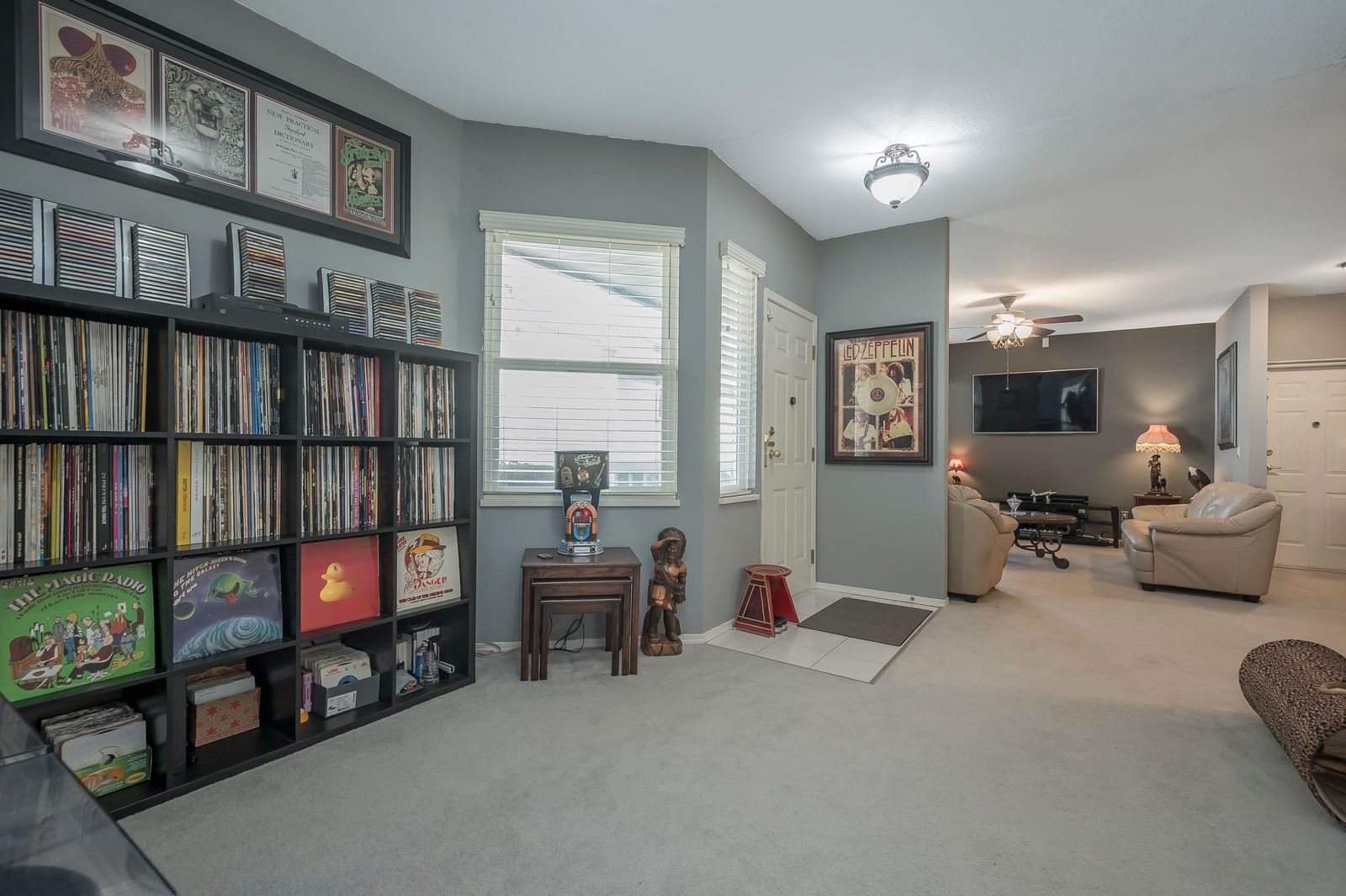 Listing Image 11