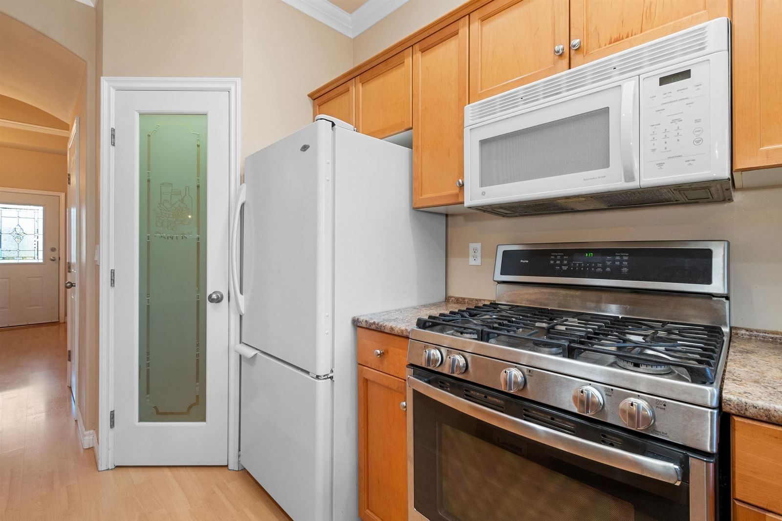 Listing Image 11