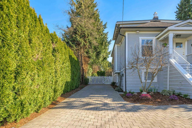 234 Eighth Avenue, New Westminster, V3L 1Y2 | Image 2