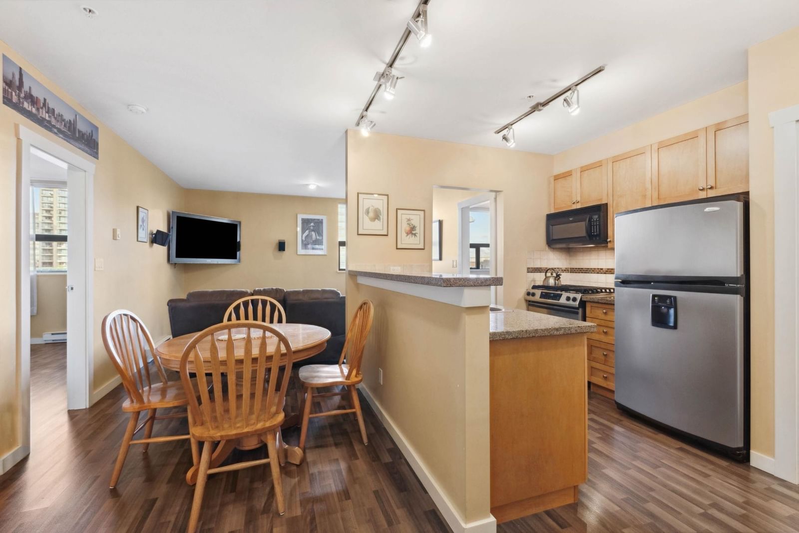 Listing Image 1