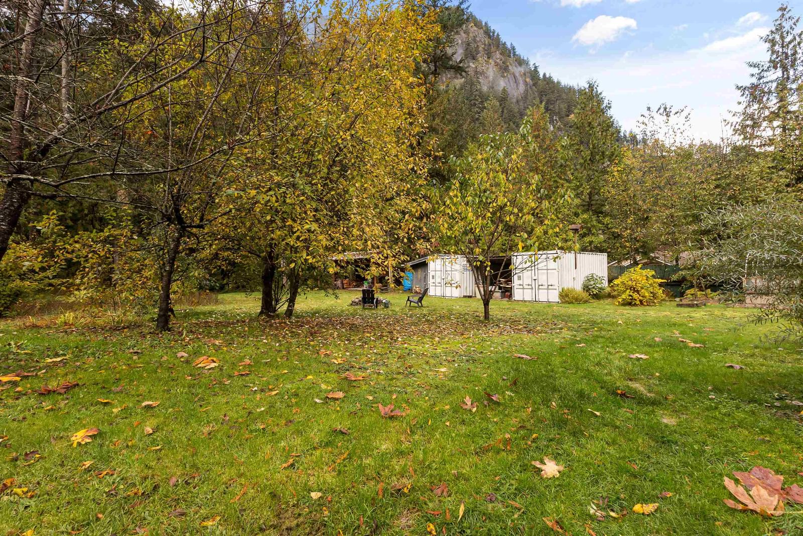 Listing Image 9