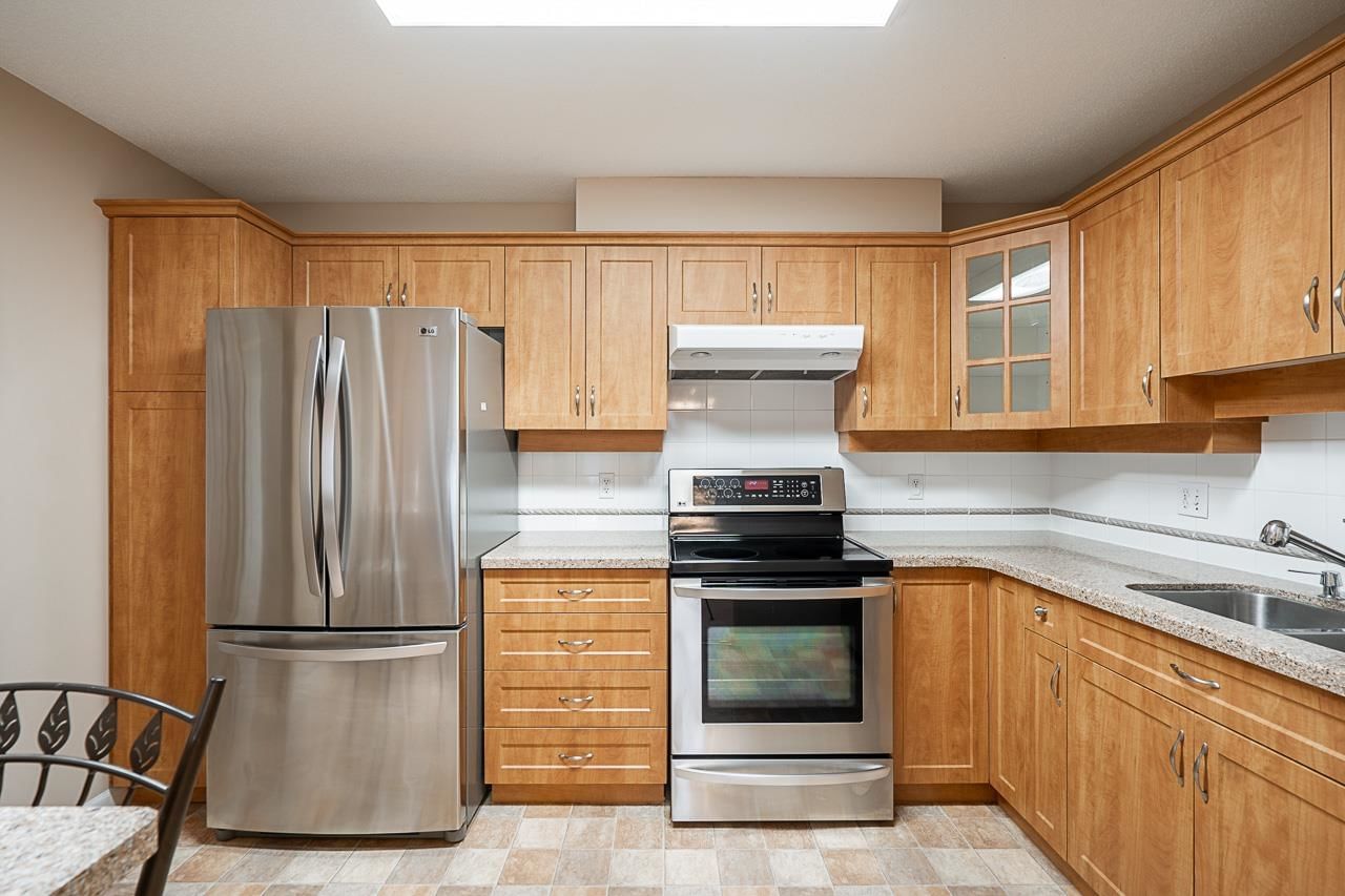 Listing Image 14