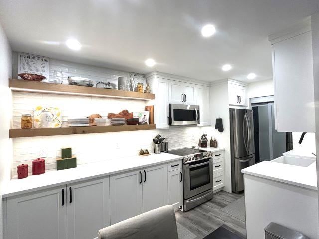 Listing Image 11