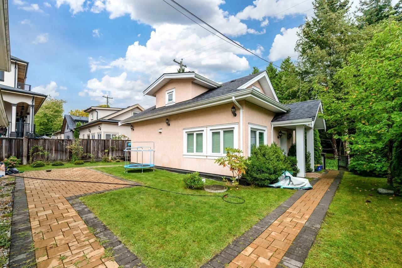 Listing Image 10