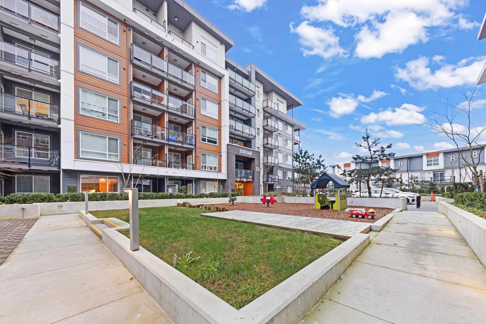 Listing Image 1