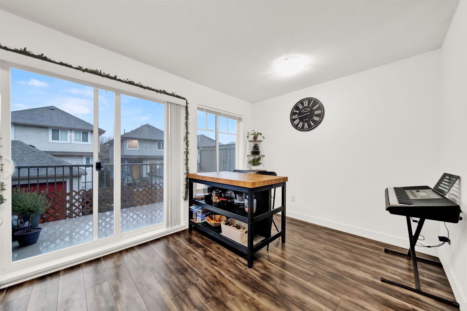 Listing Image 19