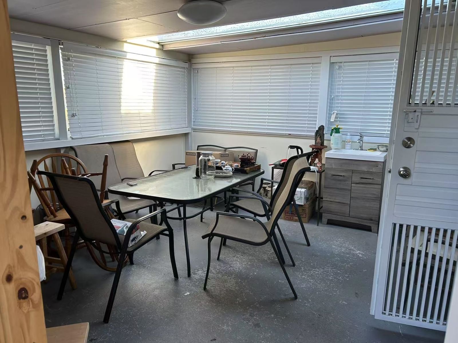 Listing Image 8