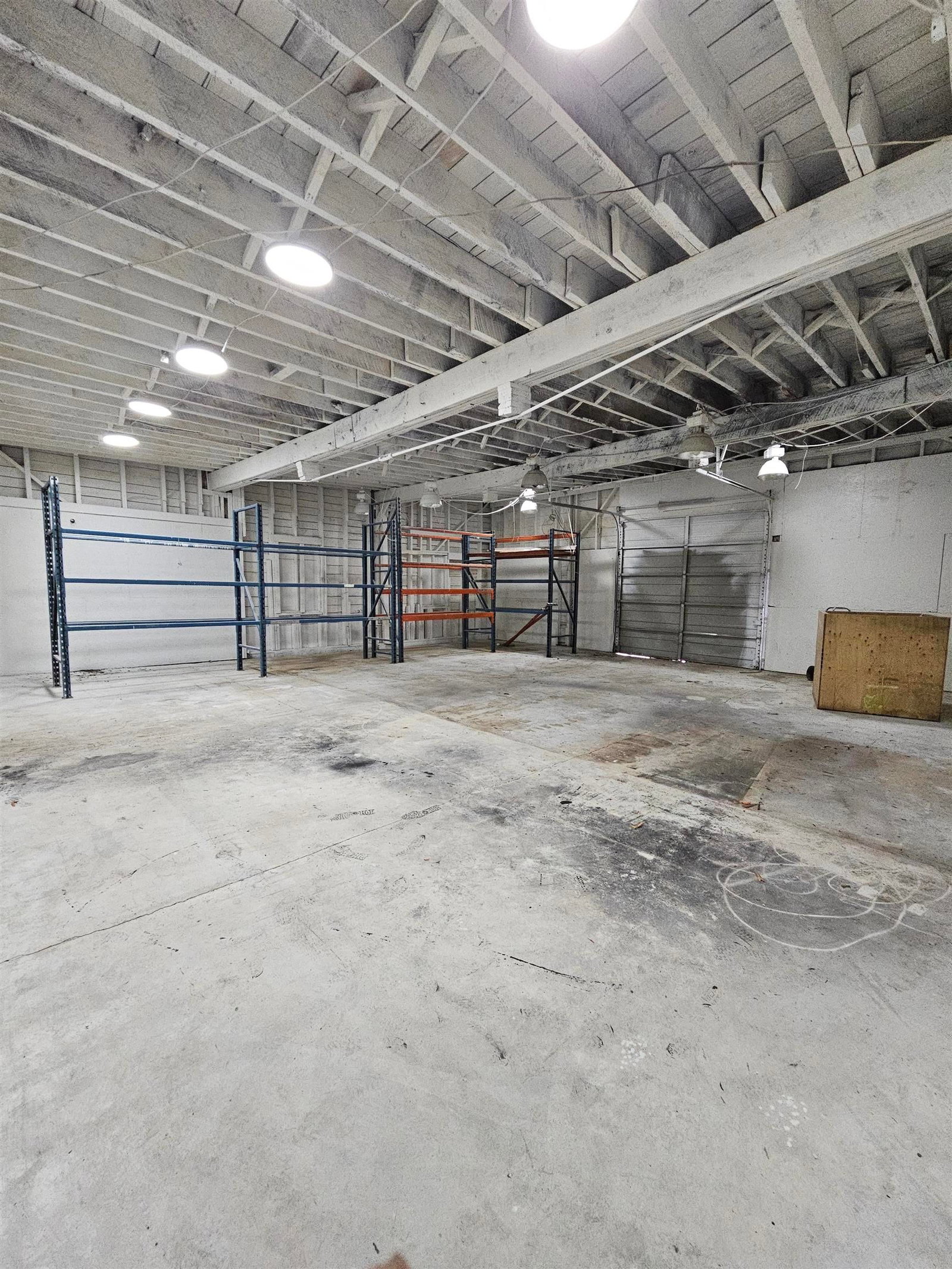 Listing Image 17
