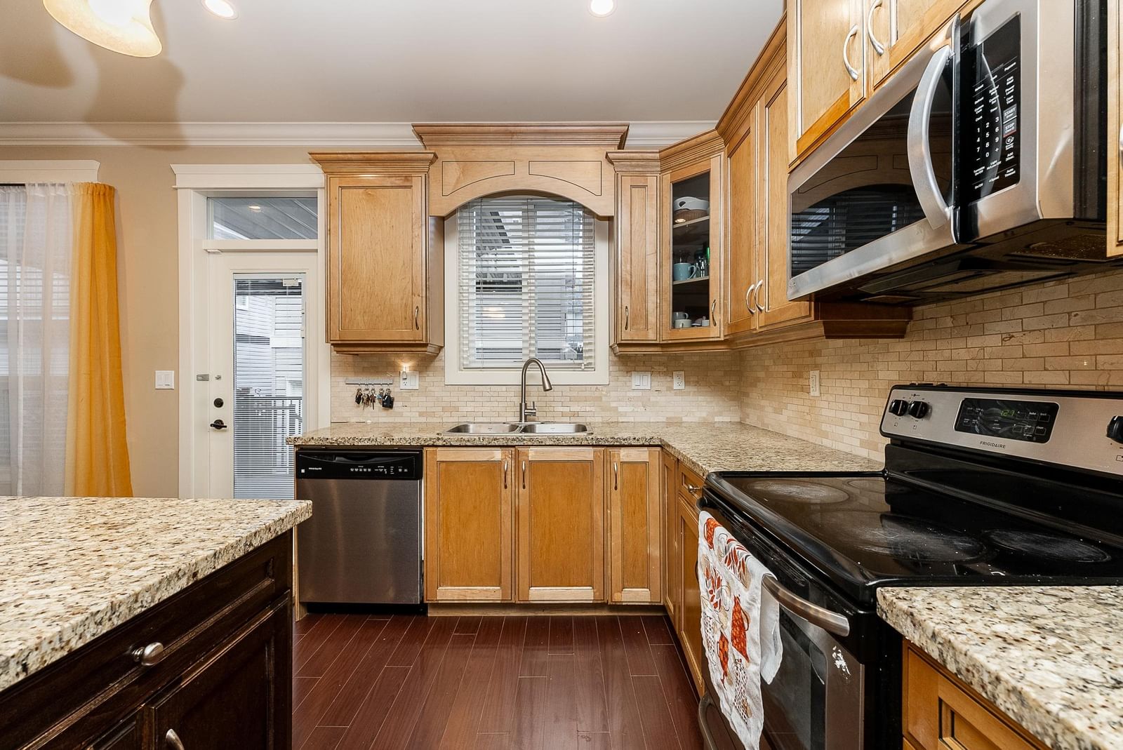 Listing Image 13