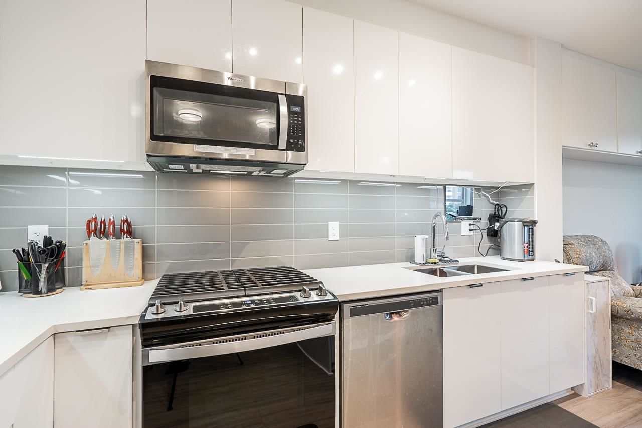 Listing Image 15
