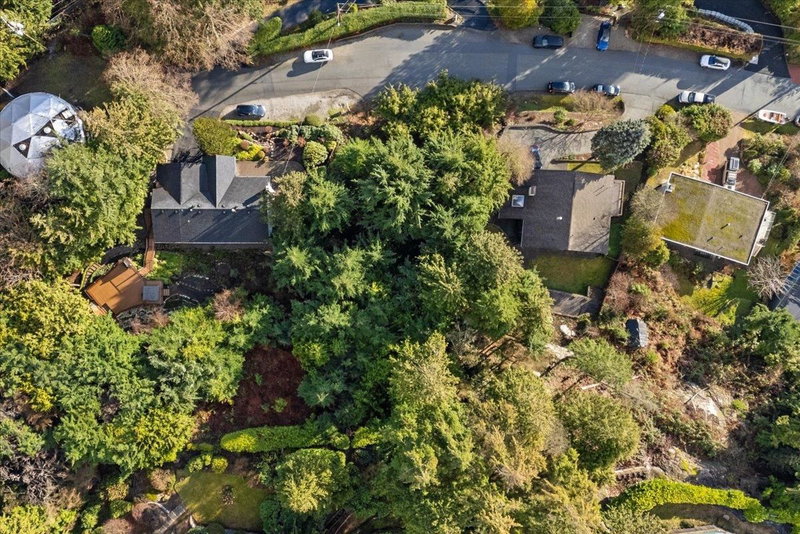 478 Craigmohr Drive, West Vancouver, V7S 1W6 | Image 2