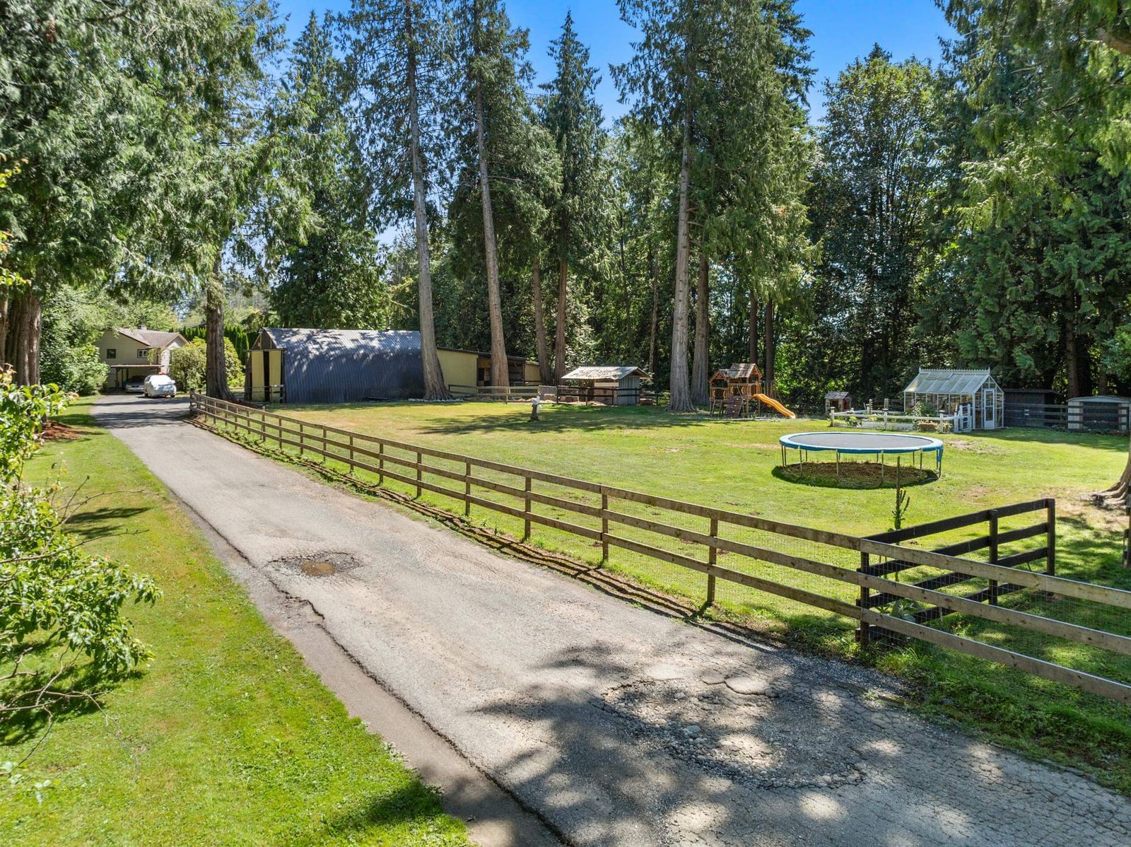 Listing Image 8