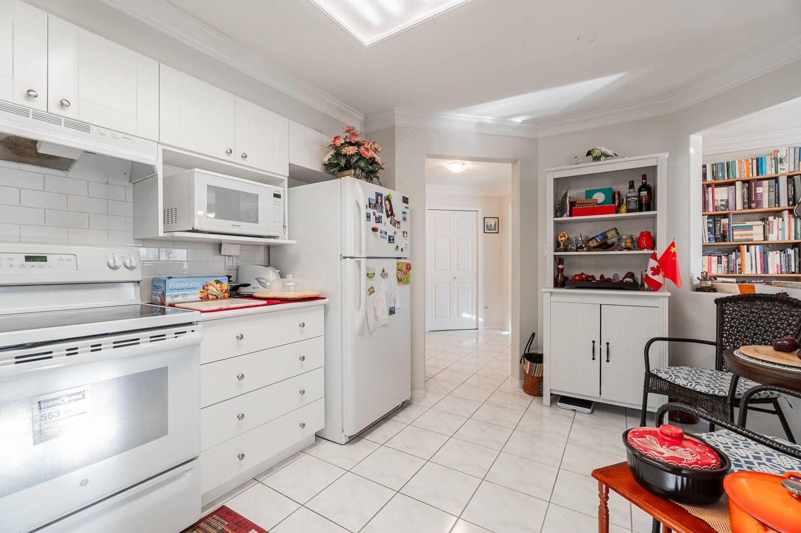Listing Image 9