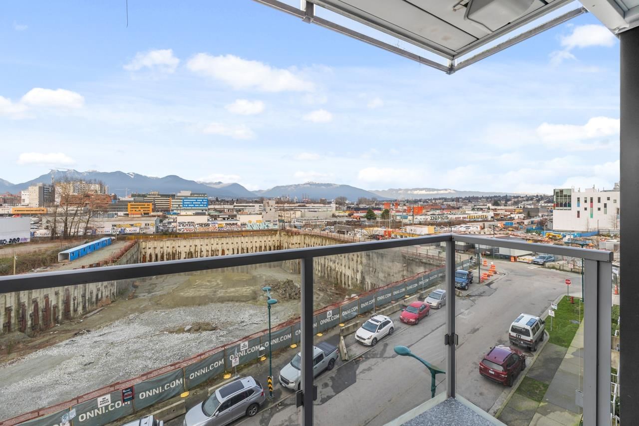 Listing Image 20