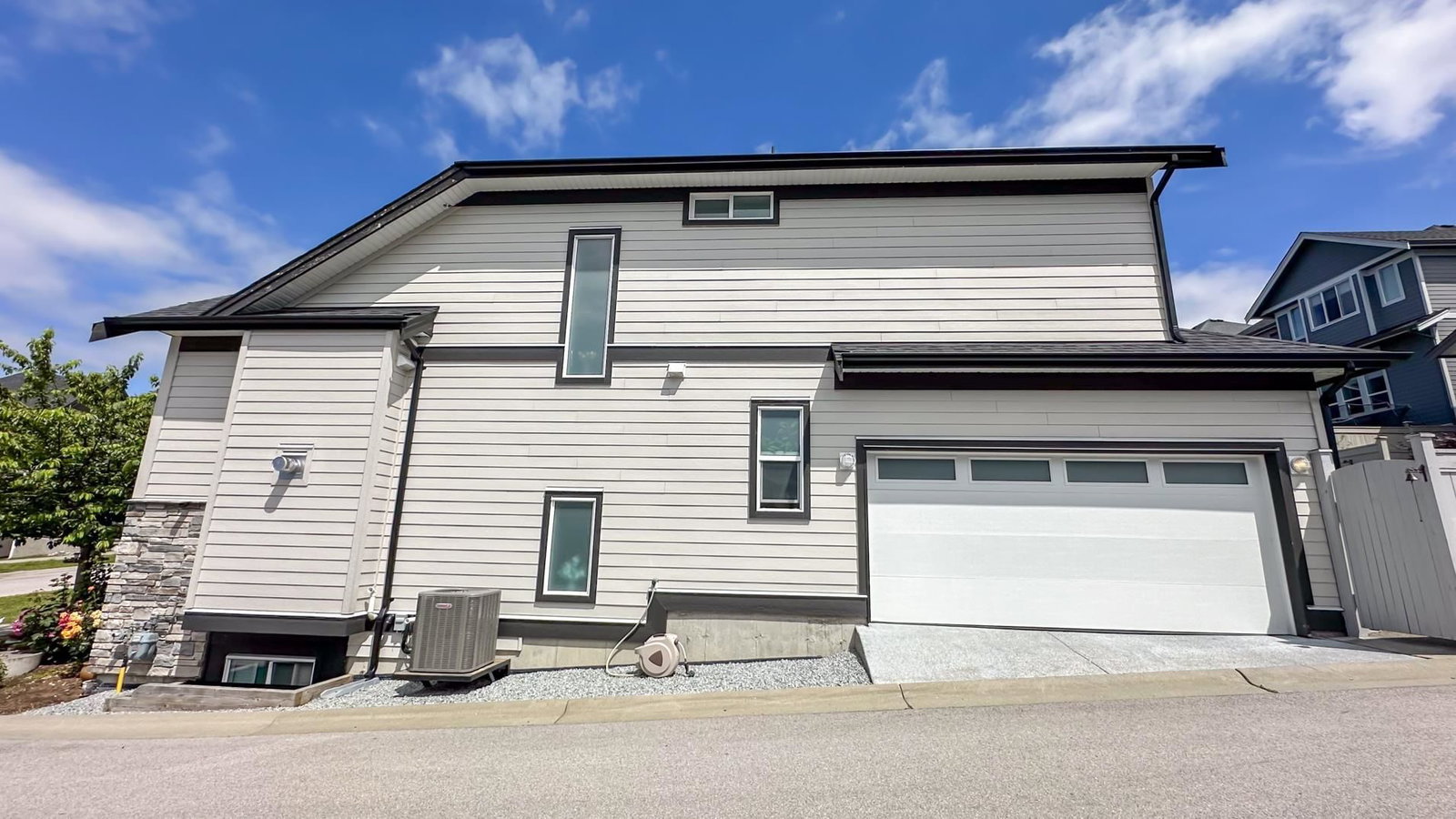Listing Image 28