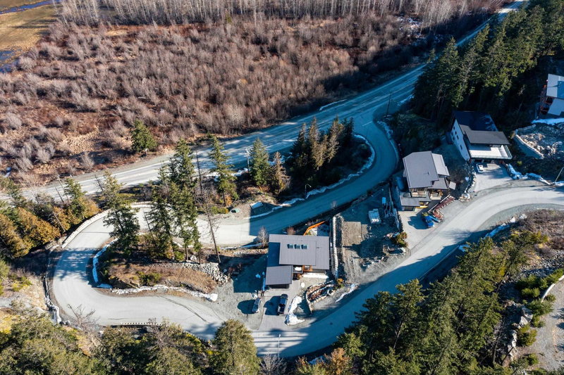 1303 Eagle Drive, Pemberton, V0N 2L0 | Image 2