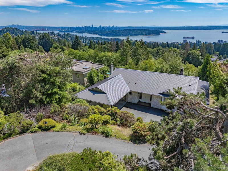 1368 Tyrol Road, West Vancouver, British Columbia