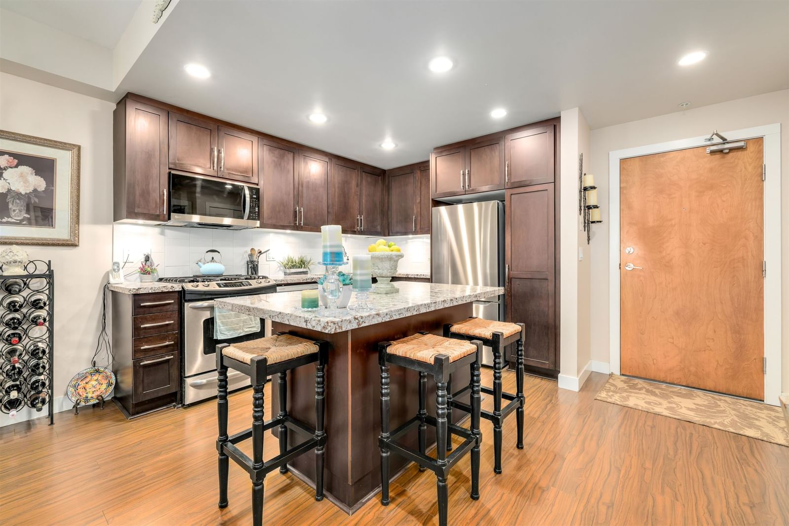 Listing Image 9