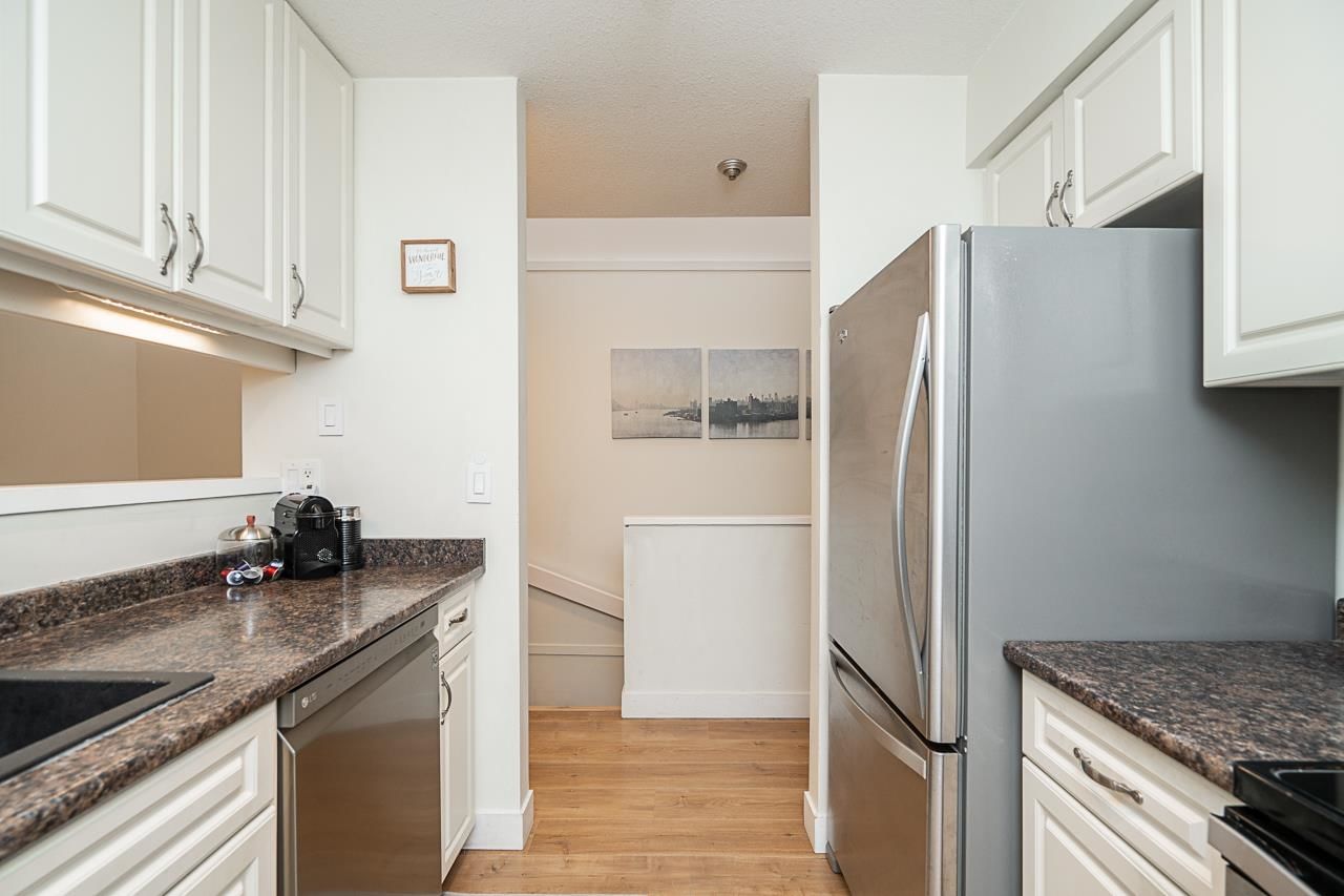 Listing Image 16