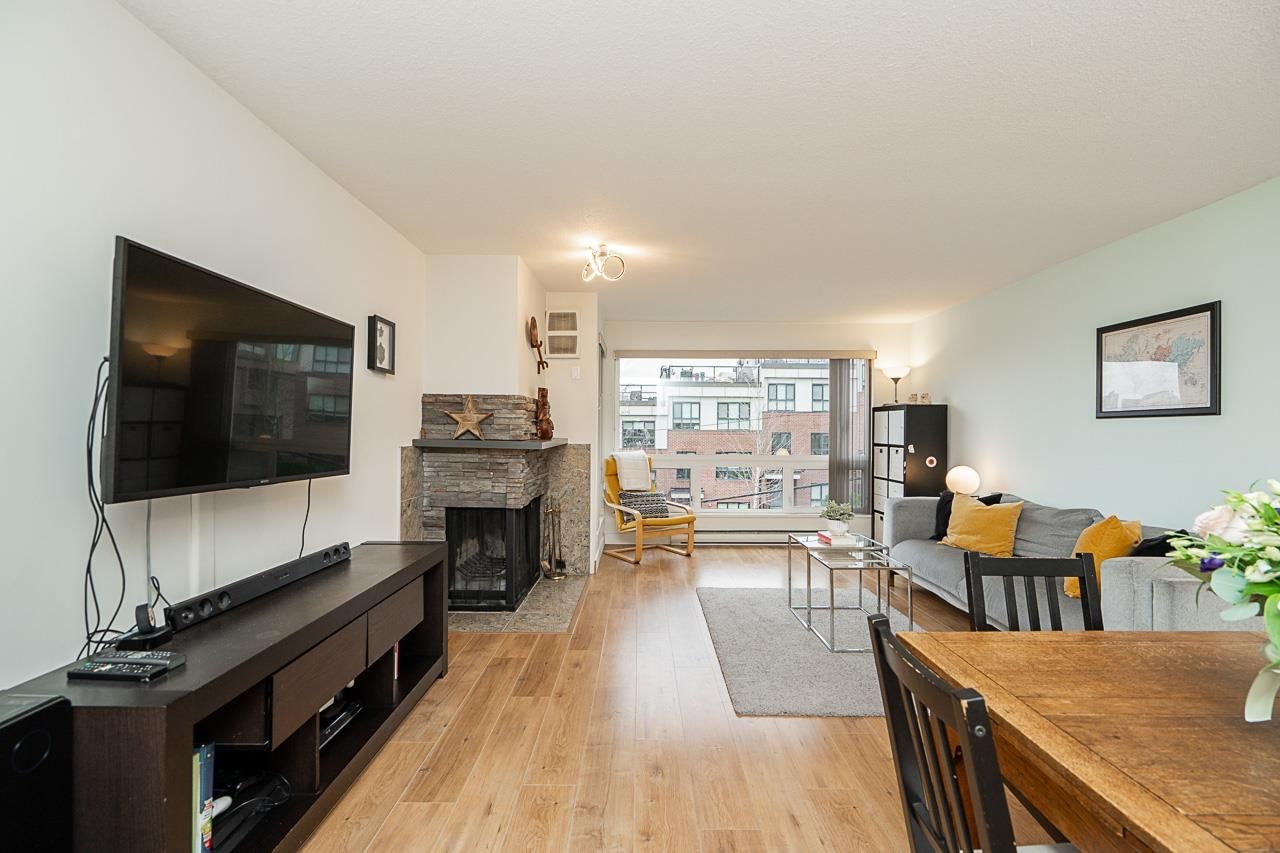 Listing Image 9