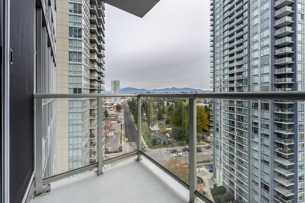 Listing Image 17