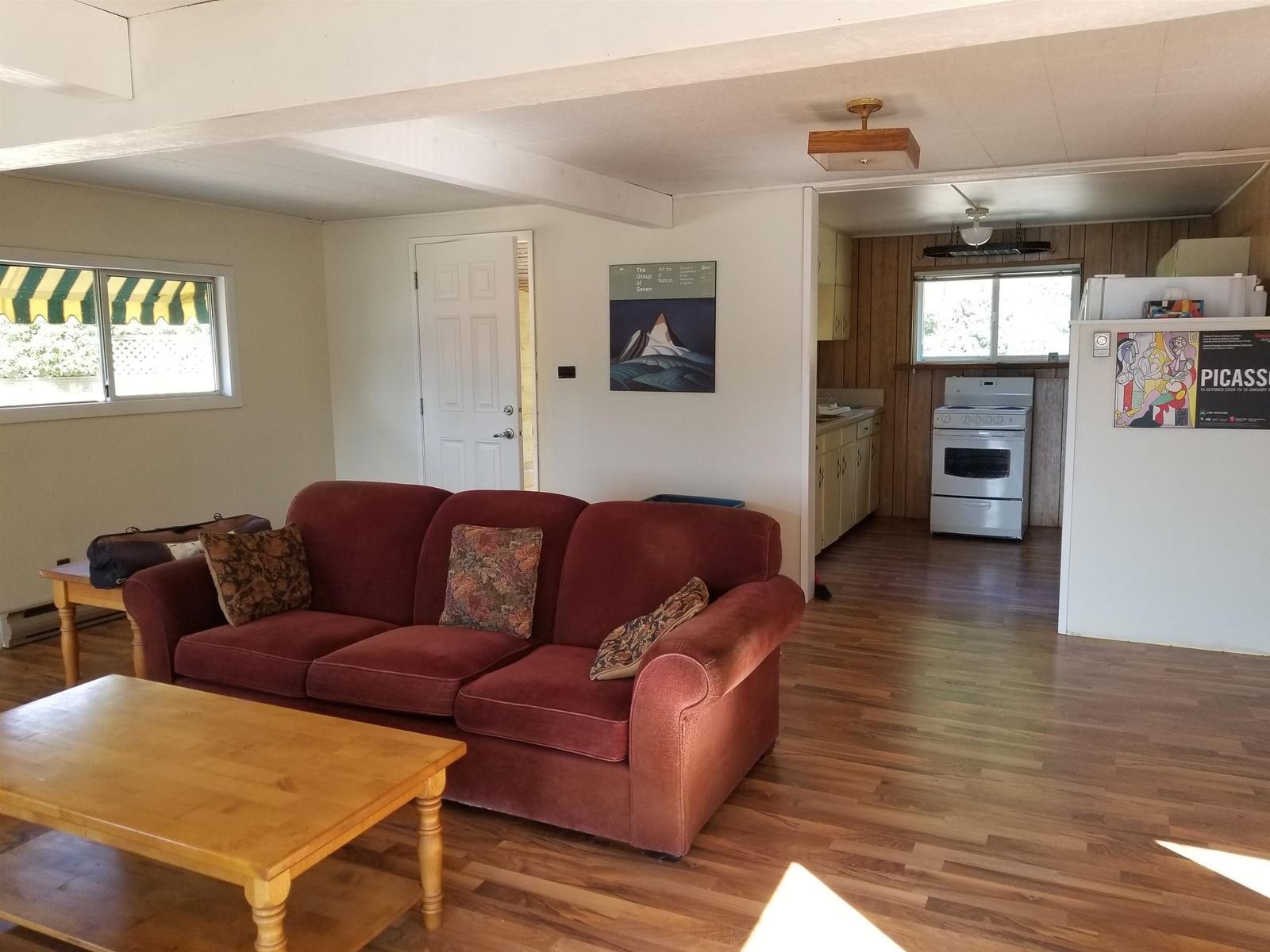 Listing Image 12