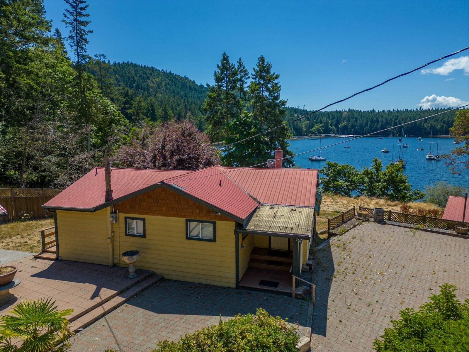 Listing Image 4
