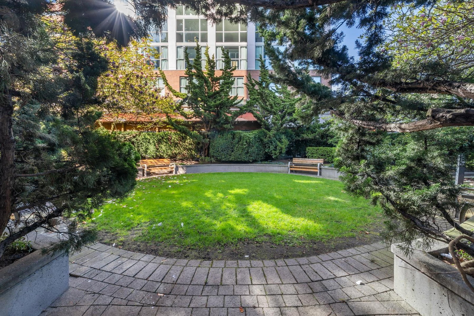 Listing Image 15