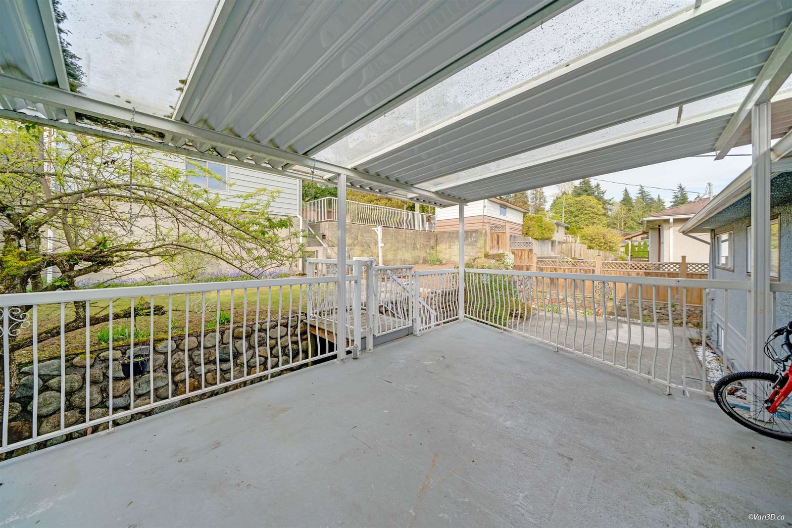 Listing Image 8