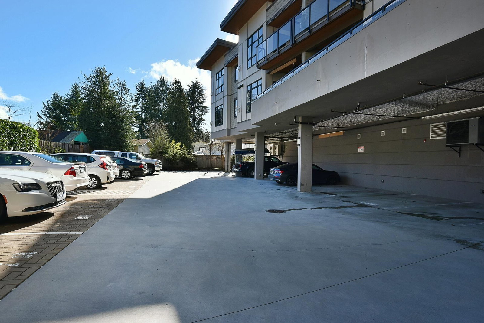 Listing Image 27