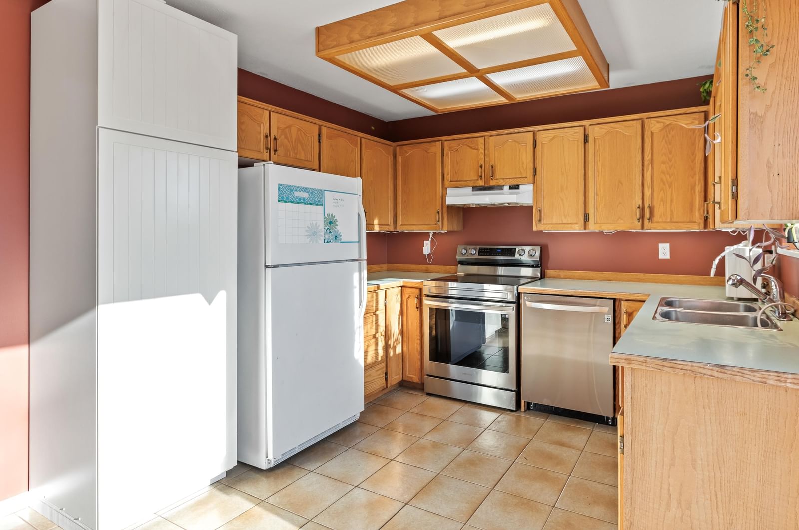 Listing Image 13