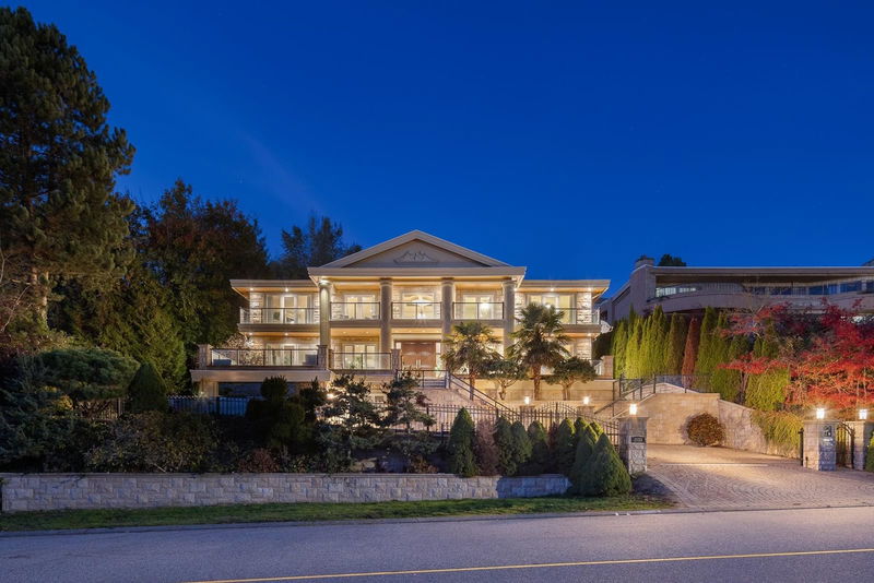 2533 Westhill Drive, West Vancouver, British Columbia