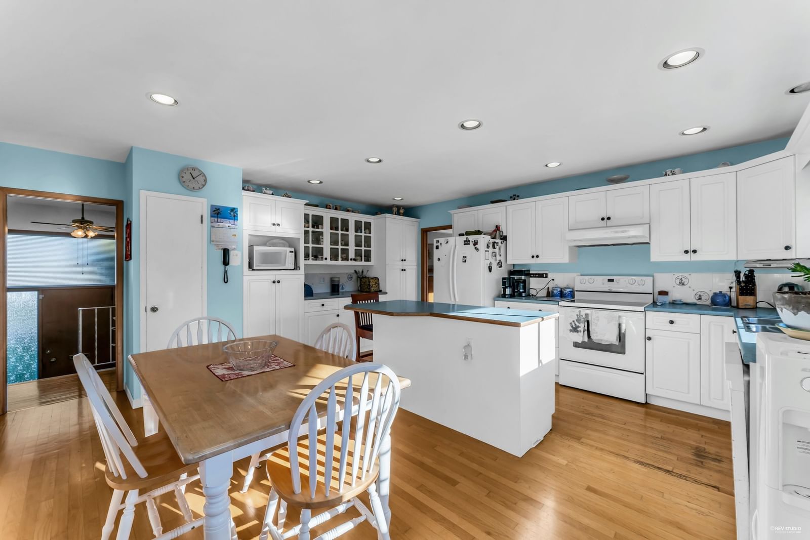Listing Image 18
