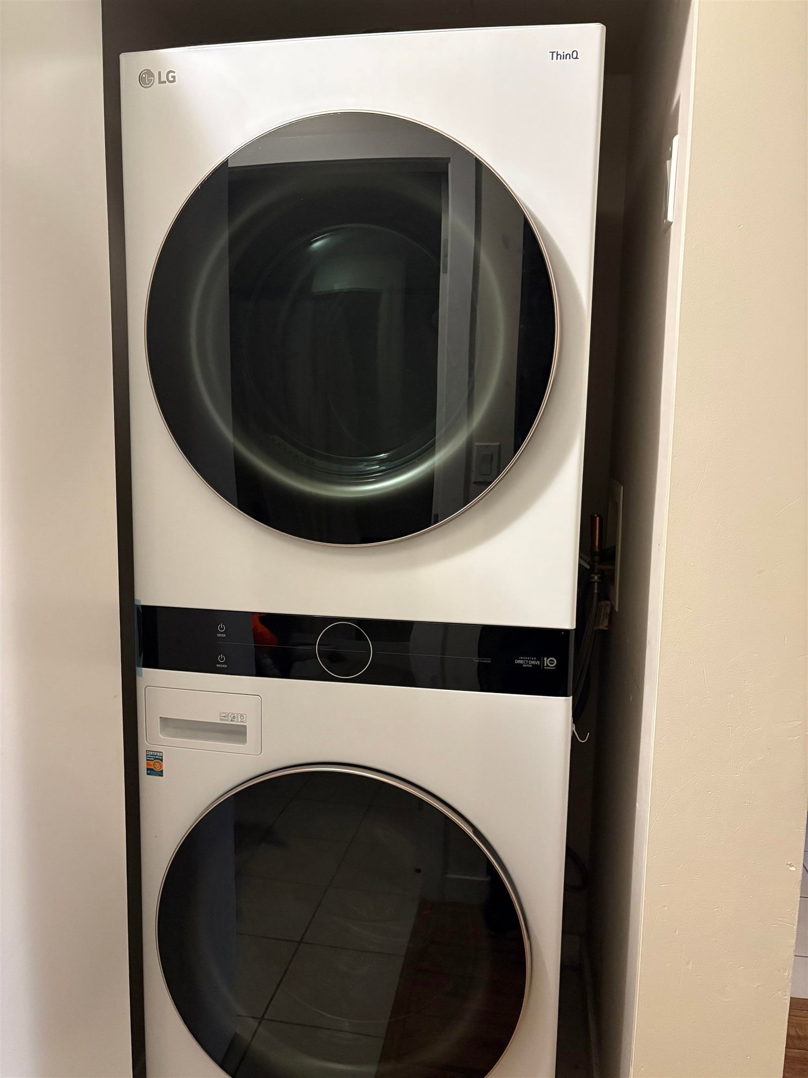 Listing Image 10