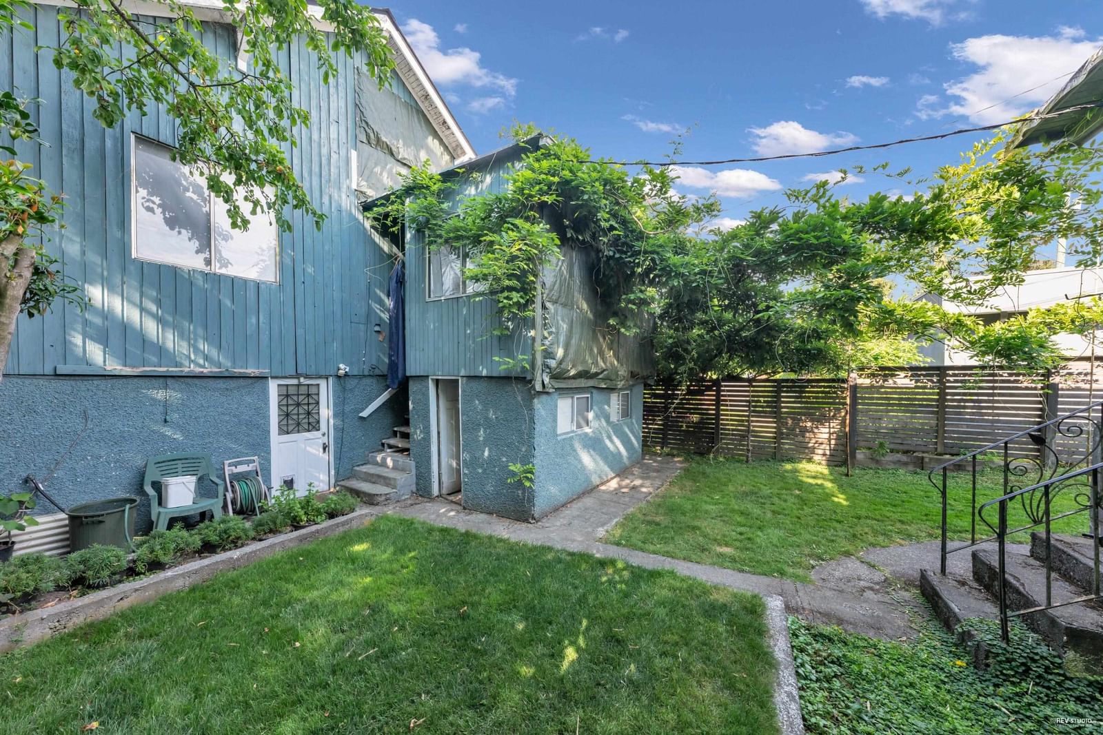 Listing Image 5