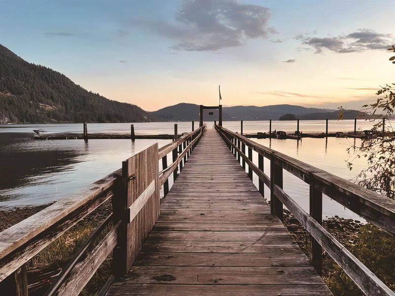 26 Brighton Beach, North Vancouver, British Columbia