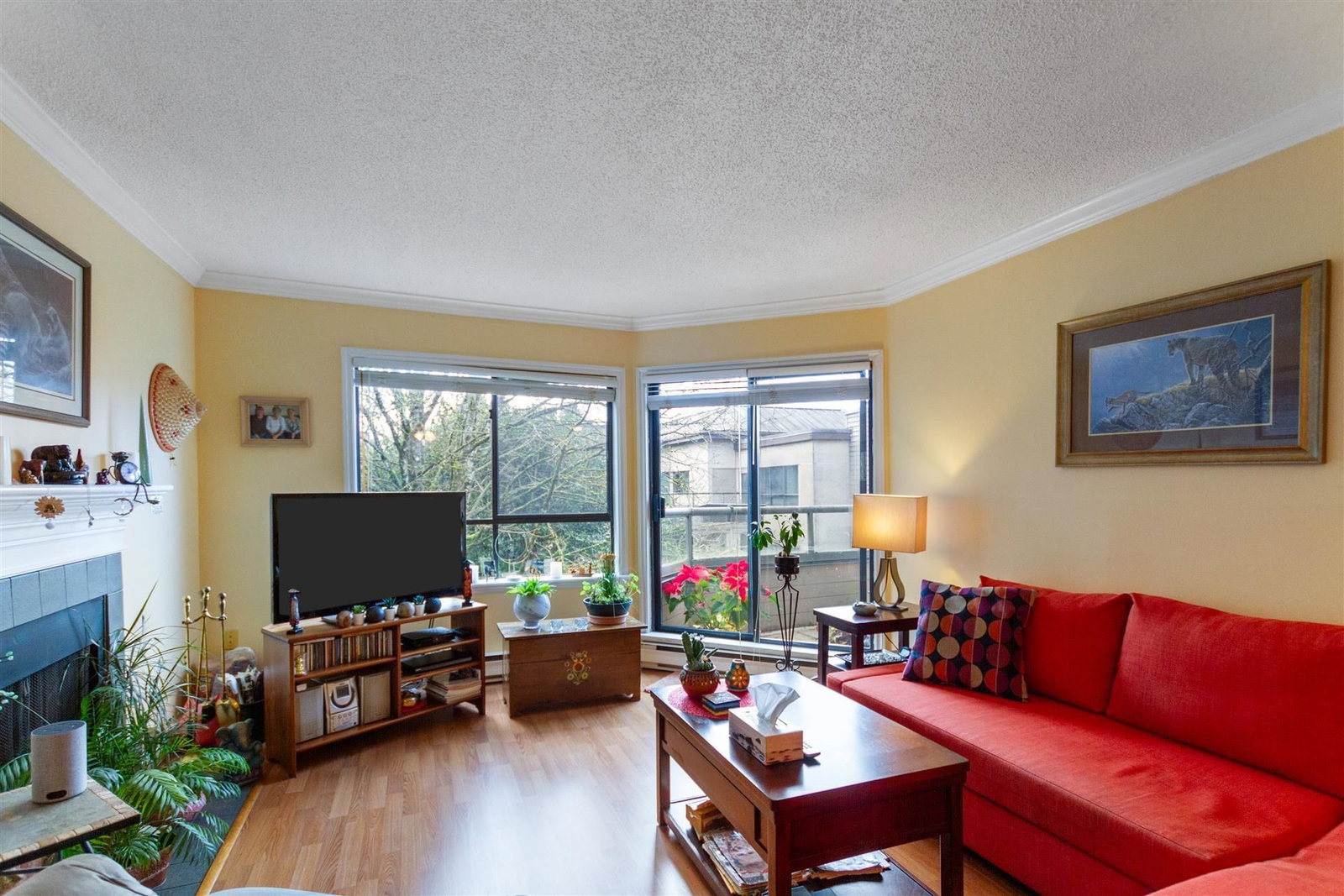 Listing Image 5